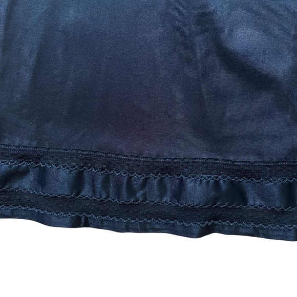Classic Black A-Line Midi Slip Skirt Large Extra Large - Picture 3 of 3